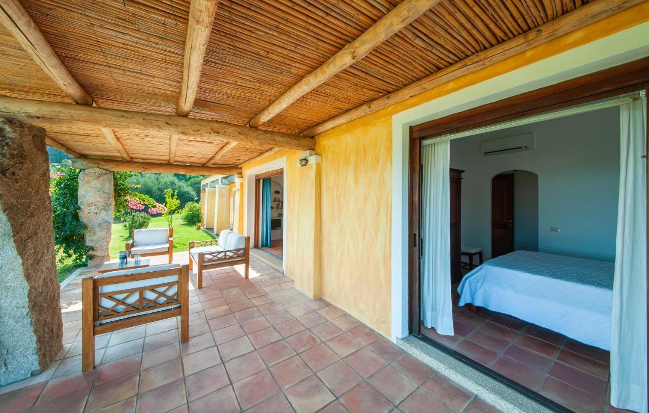 Villa Graniti San Pantaleo Exteriér fotografie